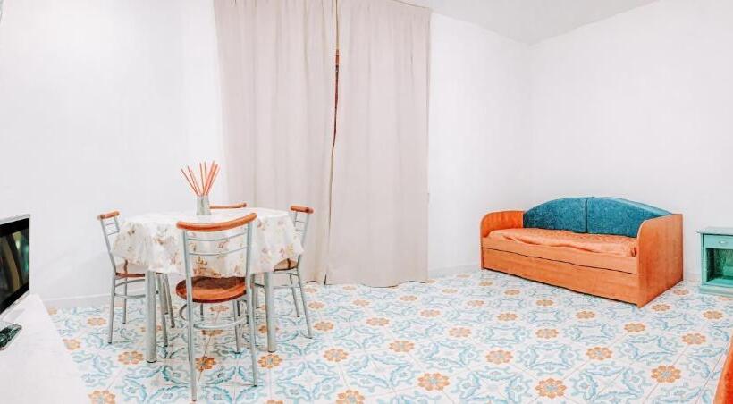 בית מלון כפרי Residence Antigua