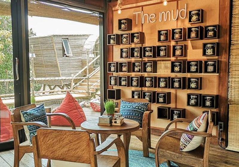 فندق The Mud