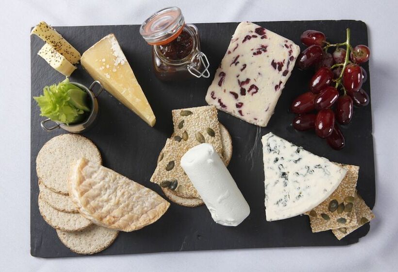 בית מלון כפרי The Peacock