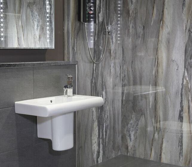 בית מלון כפרי The Peacock