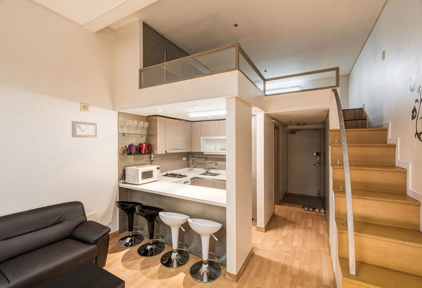 فندق The Uno Residence