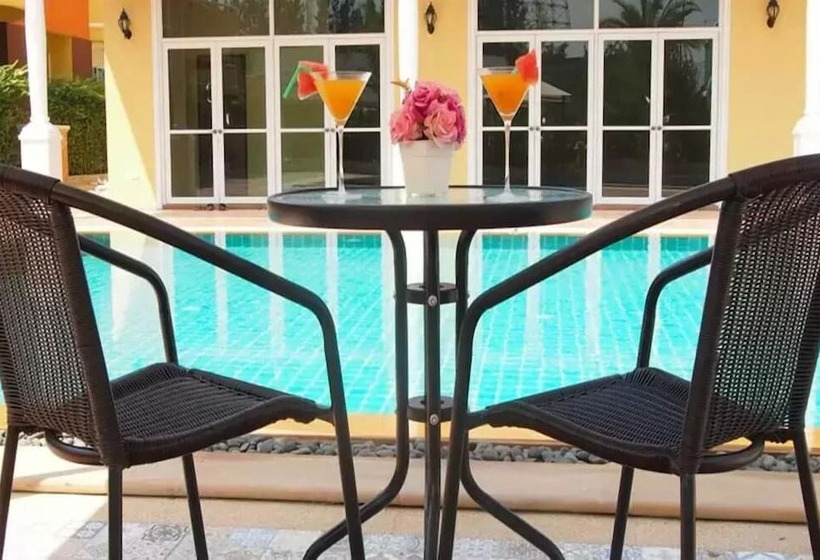 בית מלון כפרי The Victoria Resort Pattaya