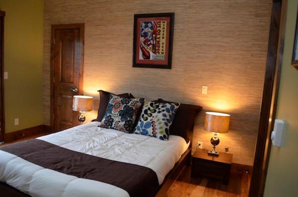 هتل Torchlight Inn