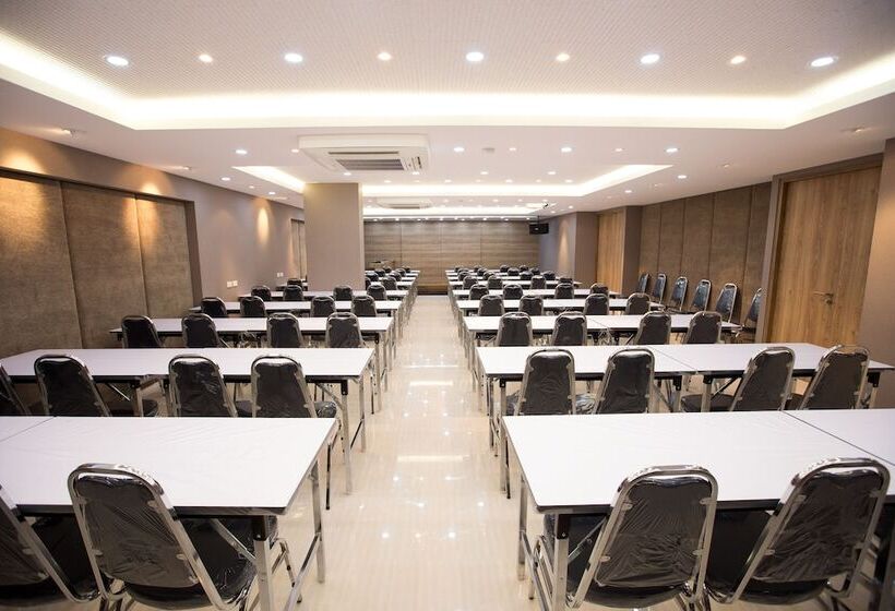 בית מלון כפרי Villa Baron Sha Plus