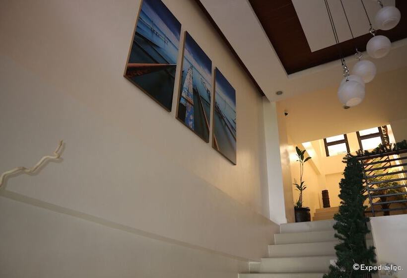 La Trinidad Pension House