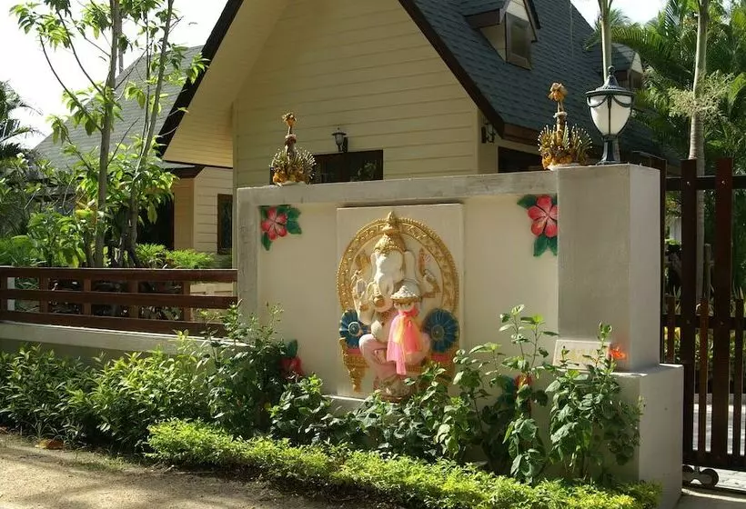 Natien Beach Villa