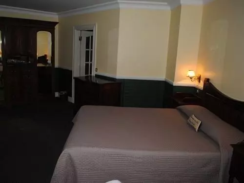 Reddans Of Bettystown Luxury Bed & Breakfast, Restaurant And Bar