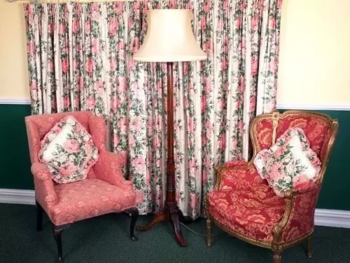 Reddans Of Bettystown Luxury Bed & Breakfast, Restaurant And Bar