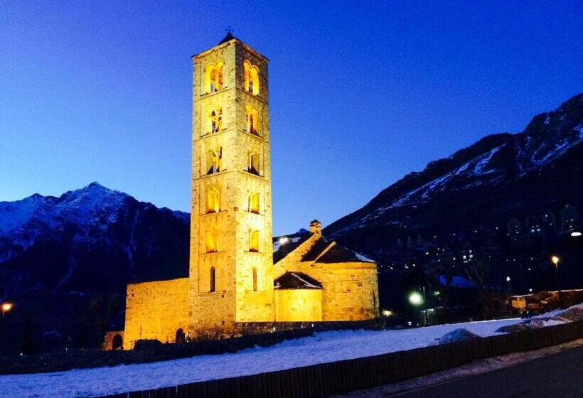 تختخواب و صبحانه El Xalet De Taüll Hotel Rural