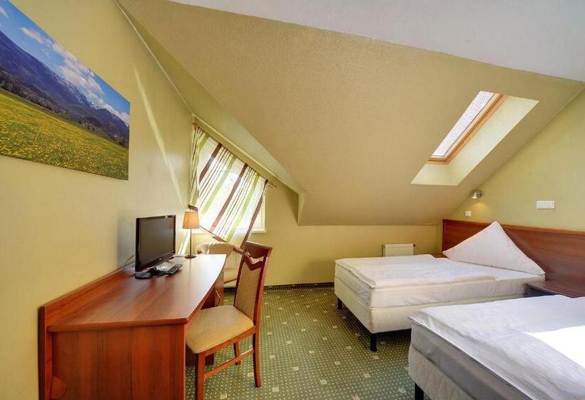 Belweder   Przy Hotelu Golebiewski