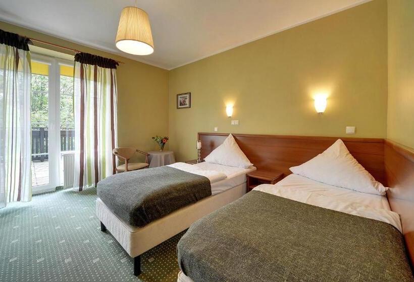 Belweder   Przy Hotelu Golebiewski