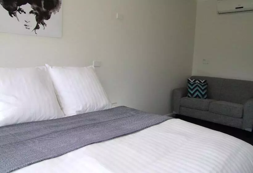 Corryong Hotel Motel