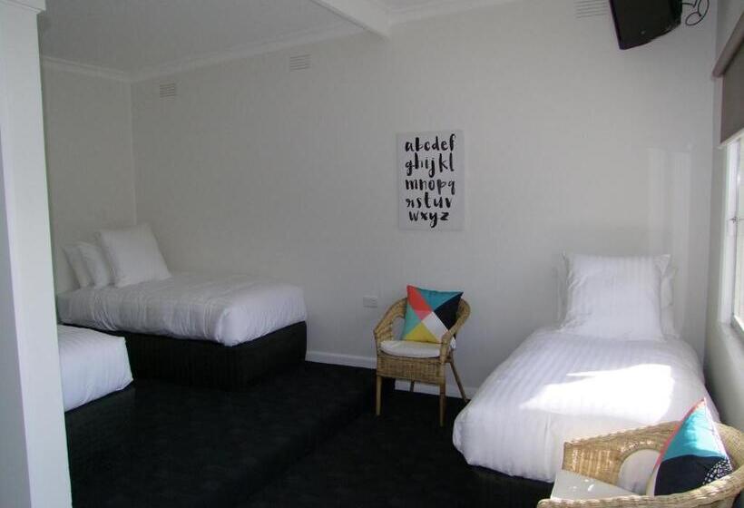 Corryong Hotel Motel