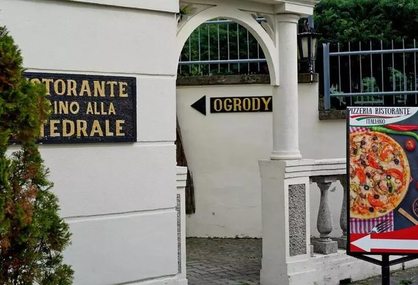 ホテル Adalbertus