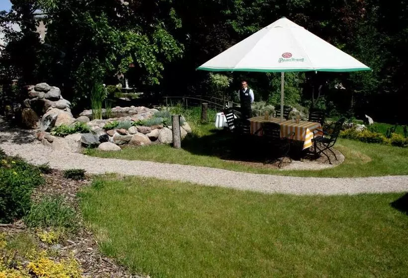 ホテル Adalbertus