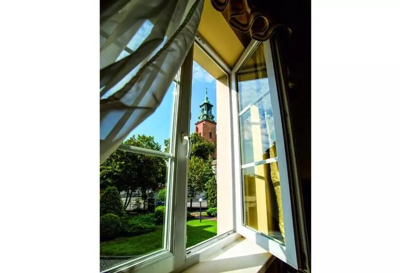 ホテル Adalbertus