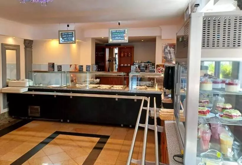 ホテル Adalbertus