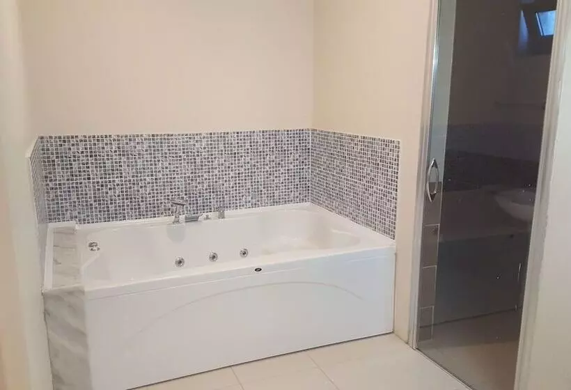 Hotelli Crystal Continental