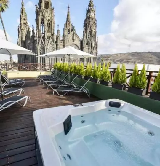 ホテル Emblemático Arucas