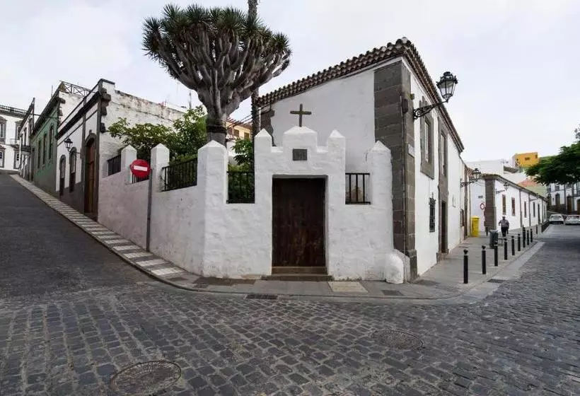 ホテル Emblemático Arucas