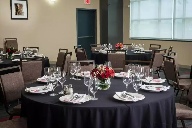 ホテル Four Points By Sheraton Houston Intercontinental Airport