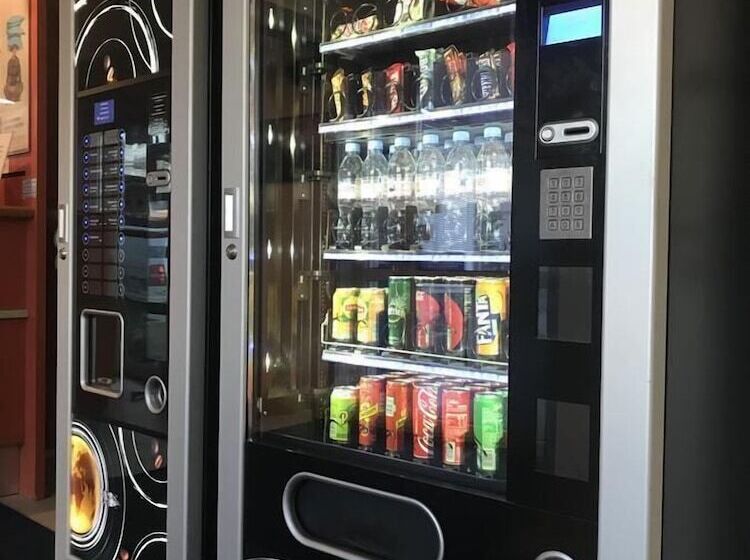 هتل Ibis Budget Arles Sud Fourchon