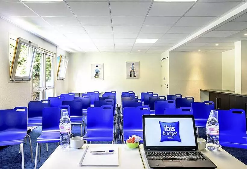 ホテル Ibis Budget Valenciennes Petiteforet
