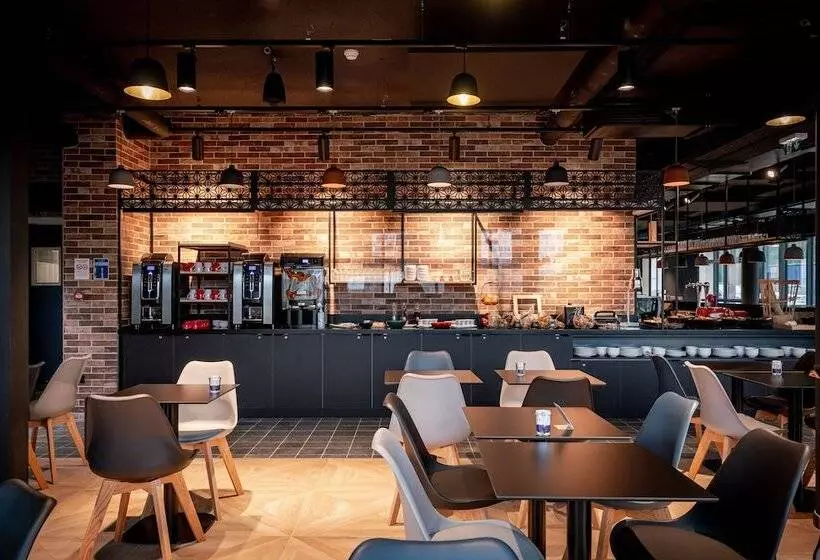 ホテル Ibis Budget Valenciennes Petiteforet