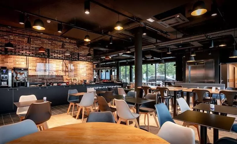 ホテル Ibis Budget Valenciennes Petiteforet