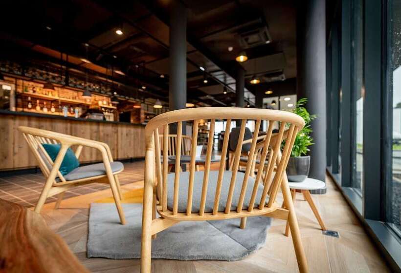 هتل Ibis Budget Valenciennes Petiteforet