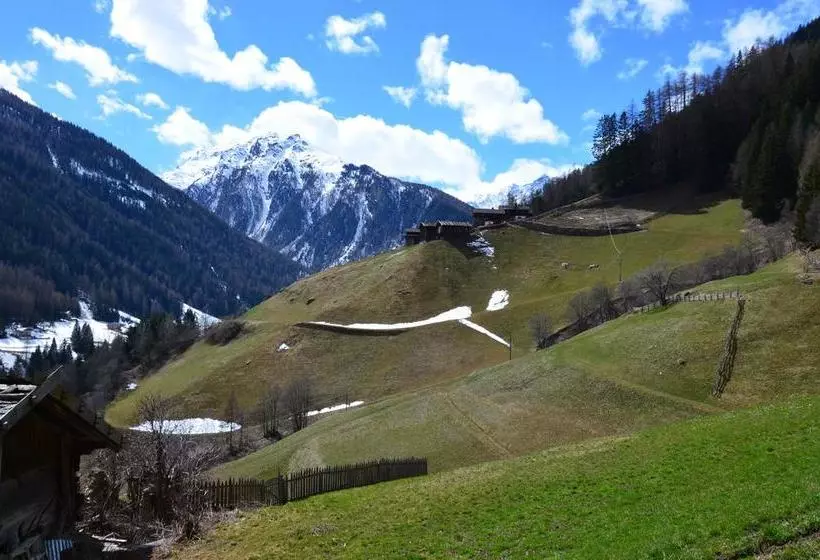 ホテル Pension Dolomitenblick