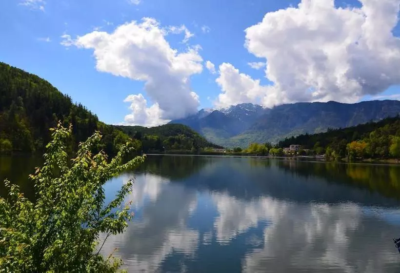 ホテル Pension Dolomitenblick