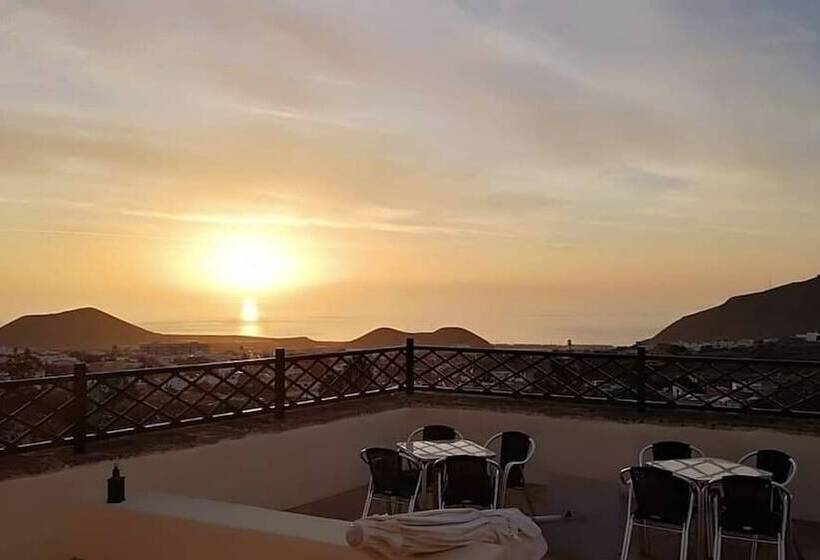 هتل Rural La Raya 1866