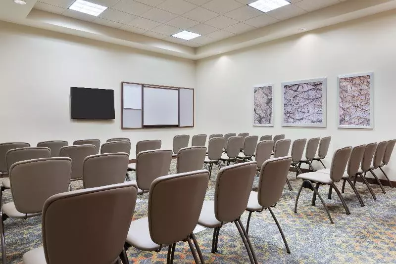 Hotelli Staybridge Suites   Miami International Airport, An Ihg