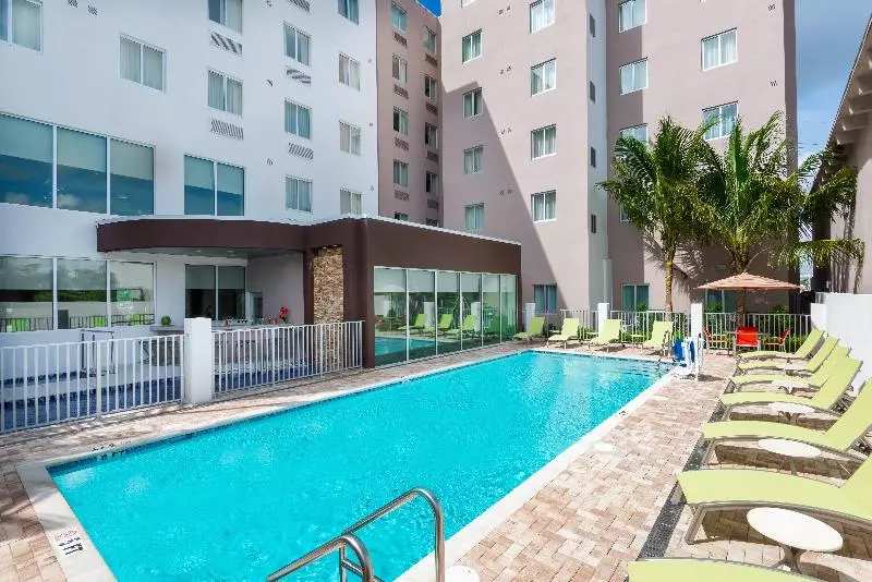Hotelli Staybridge Suites   Miami International Airport, An Ihg