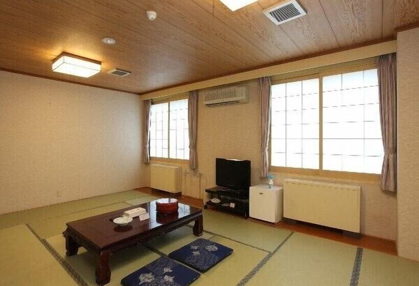 酒店 Yuyado Kuttari Onsen Lake Inn