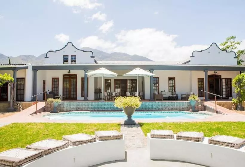 پانسیون Mont D'or Franschhoek