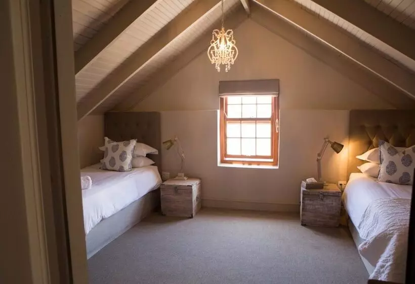 پانسیون Mont D'or Franschhoek