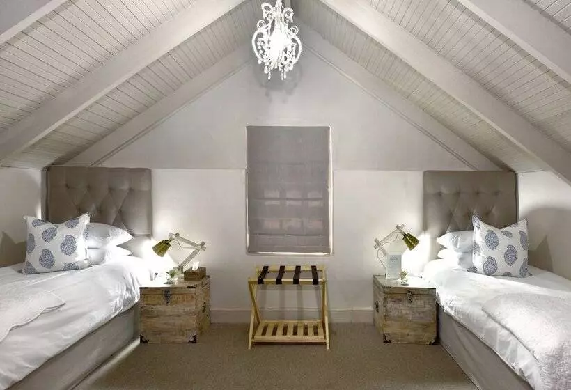 پانسیون Mont D'or Franschhoek