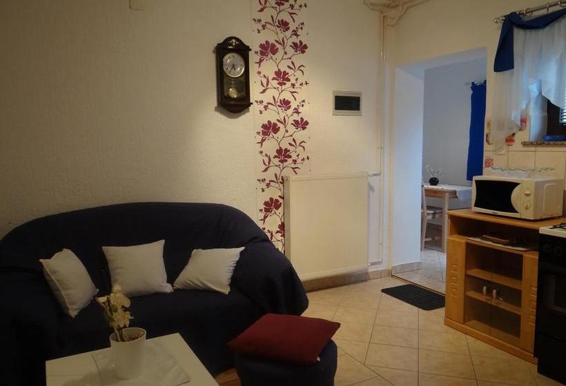 ベッドアンドブレックファースト Room Josip