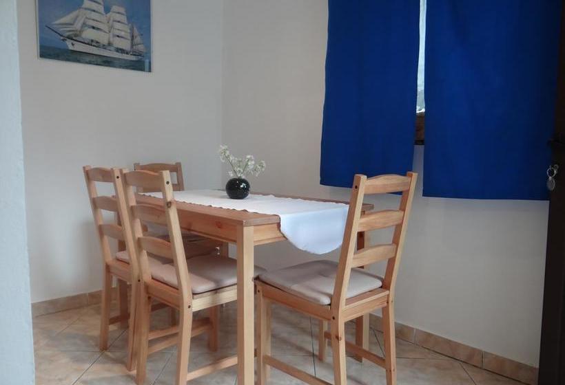 ベッドアンドブレックファースト Room Josip