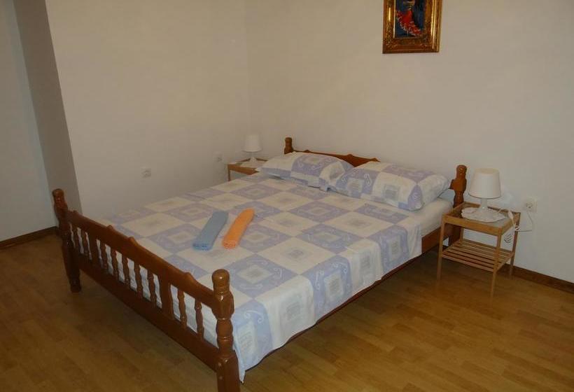 ベッドアンドブレックファースト Room Josip