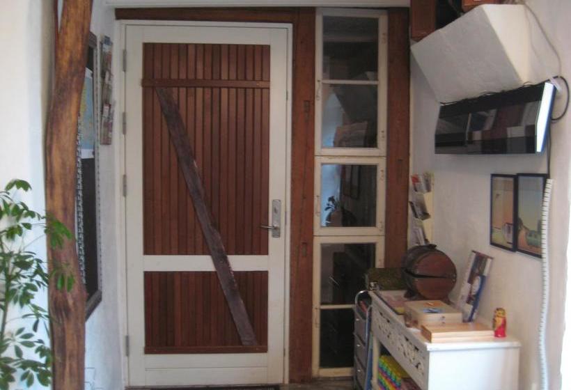 Bed & Breakfast Farmer Annekset Ravning