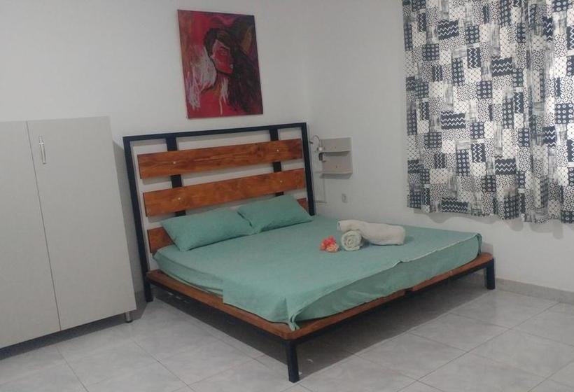 فندق فئة نجمة واحدة Green Garden Guesthouse