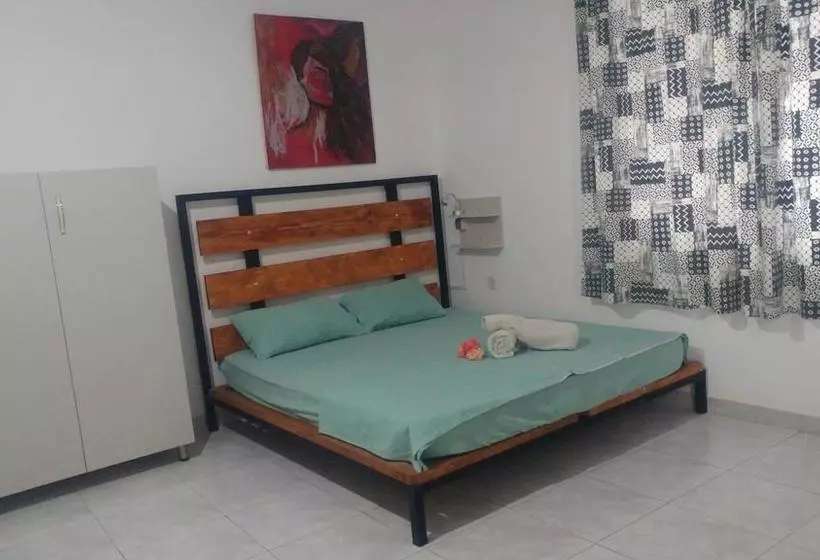 Hostal Green Garden Guesthouse