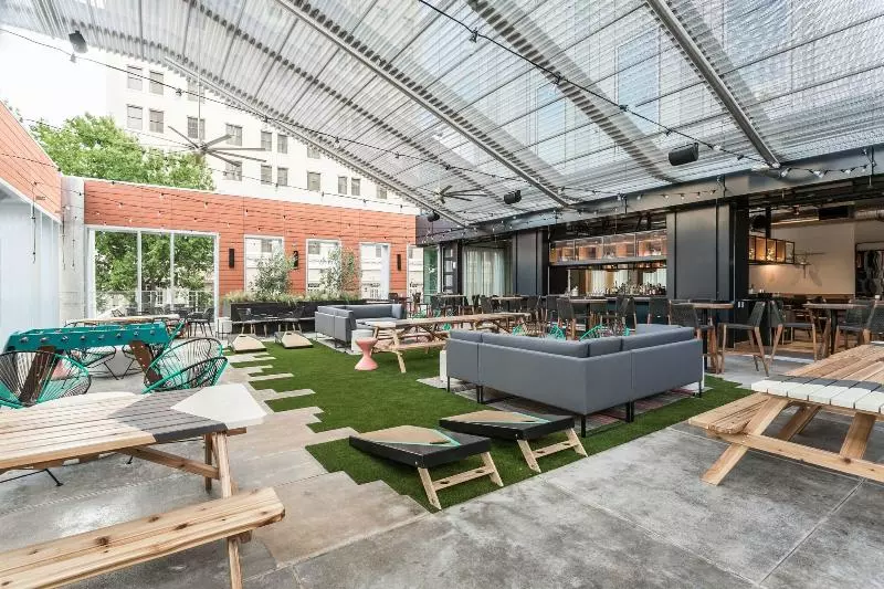 ホテル Aloft Austin Downtown