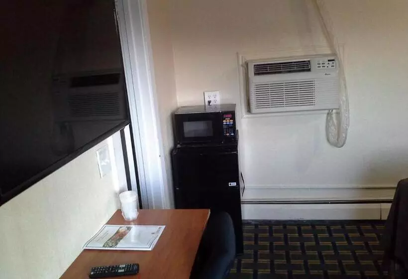 Hotelli Economy Inn Tonawanda