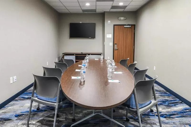 هتل Fairfield Inn & Suites Ontario Rancho Cucamonga