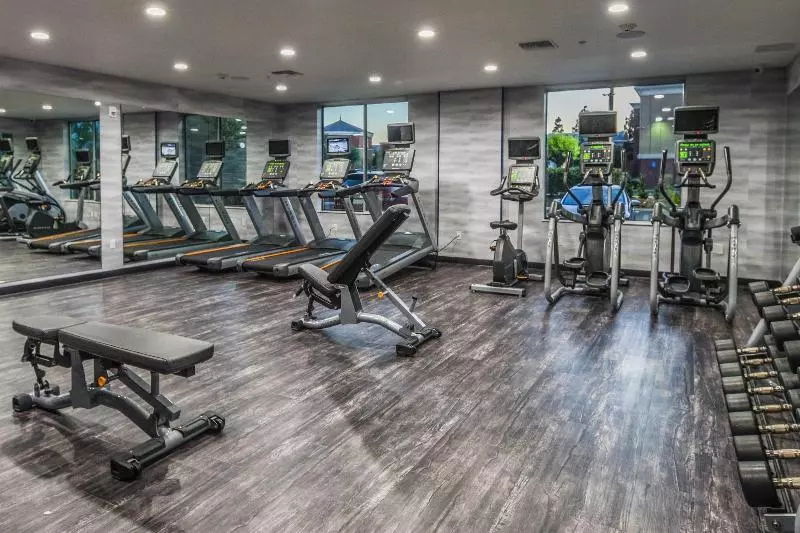 هتل Fairfield Inn & Suites Ontario Rancho Cucamonga