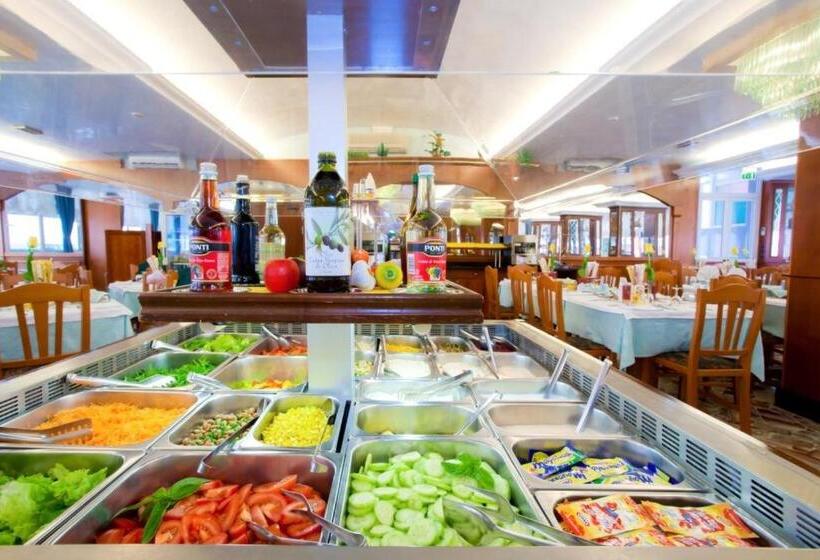 בית מלון כפרי Helen